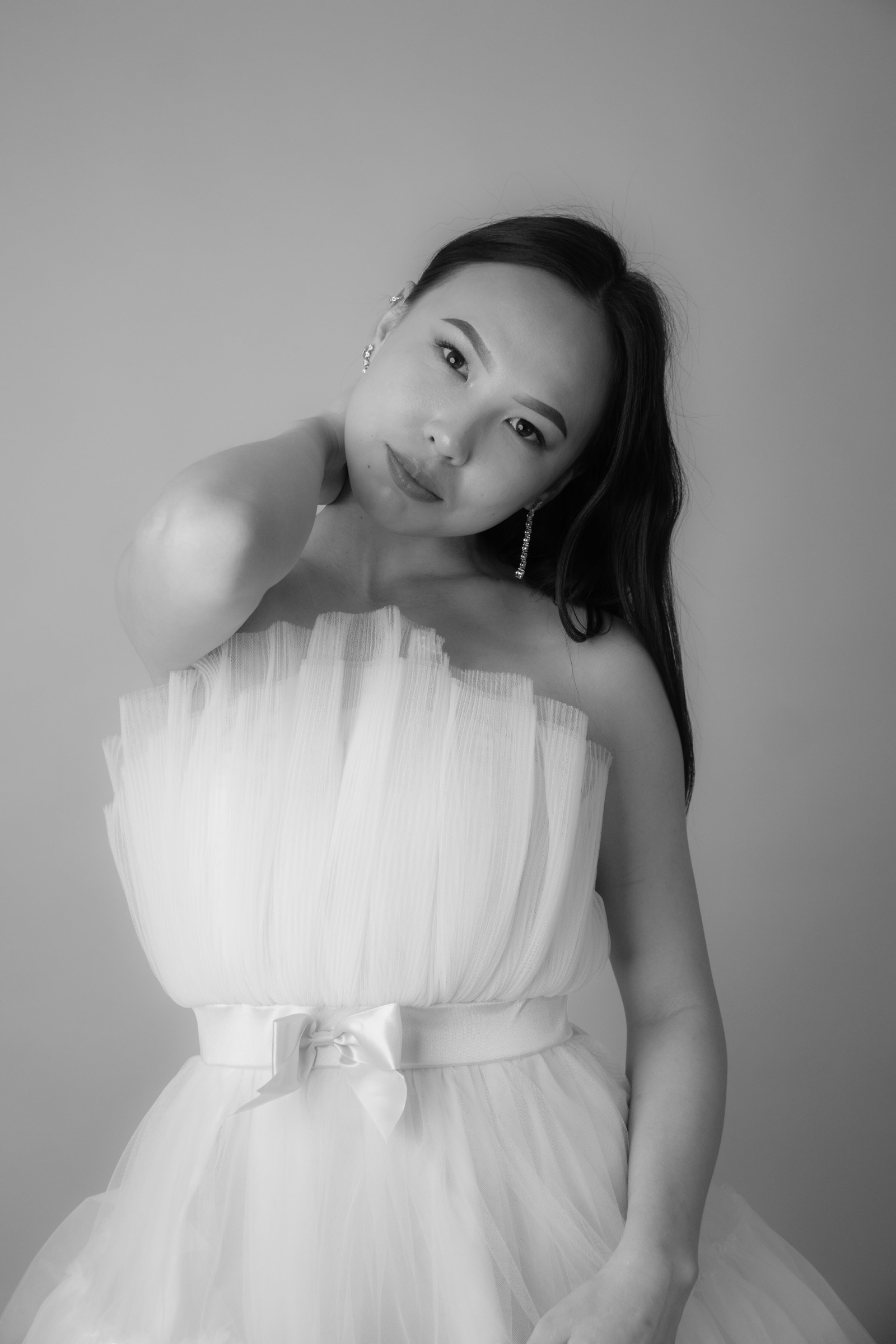 Black & White  Dress Background